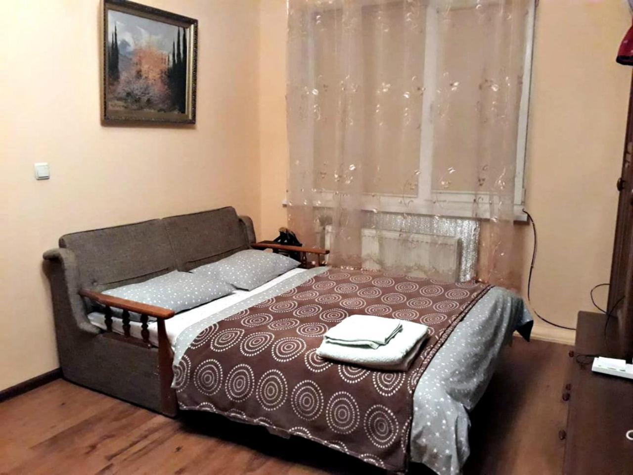 Apartment In The Historical City Center Czernowitz Exterior foto